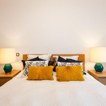 Apartamento Lisboa Sete Rios Bagian luar foto